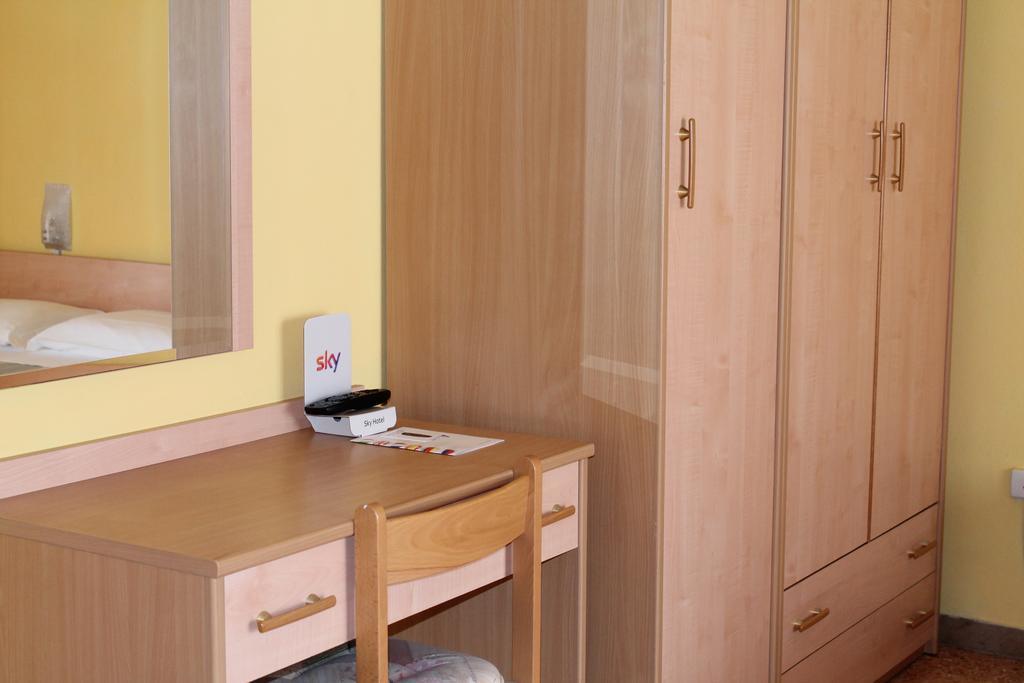 Hotel Ninfea Cervia Buitenkant foto
