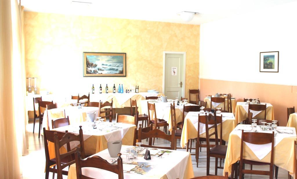 Hotel Ninfea Cervia Buitenkant foto