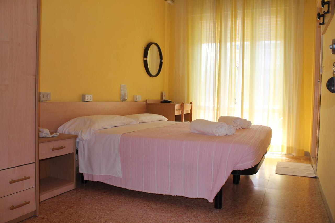 Hotel Ninfea Cervia Buitenkant foto