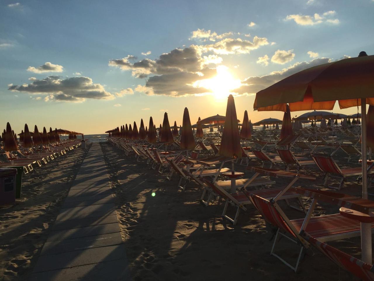 Hotel Ninfea Cervia Buitenkant foto